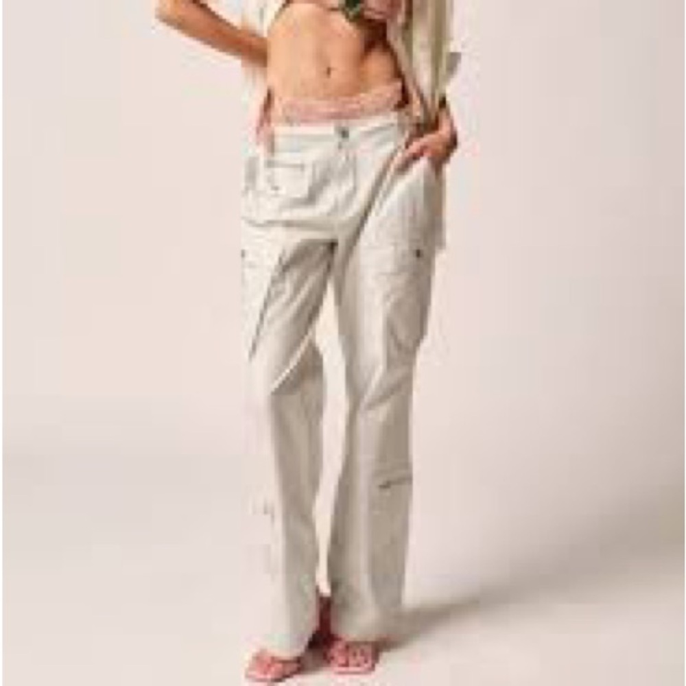 BDG low rise cargo pants